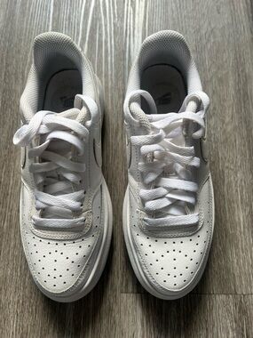 Nike White Women's Sneakers